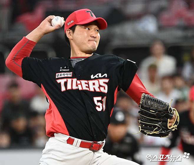 전상현은 17일 창원 NC파크에서 열린 '2024 신한 SOL Bank KBO 리그' NC와 주말 3연전 첫 번째 경기에서 9회말 구원 등판. 1이닝 무실점으로 세이브를 챙겼다. 엑스포츠뉴스 DB