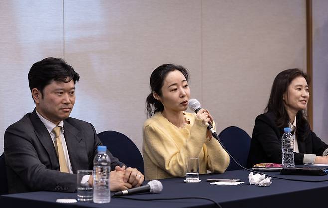 민희진 어도어 대표가 31일 오후 서울 중구 한국프레스센터에서 두 번째 기자회견을 열고 이날 오전 열린 어도어 임시주주총회와 관련한 입장을 발표하고 있다. 연합뉴스