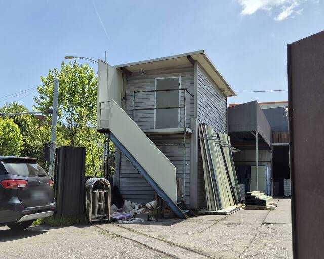 인천 남동국가산업단지 내 한 업체가 만든 불법 가설건축물. 지우현기자