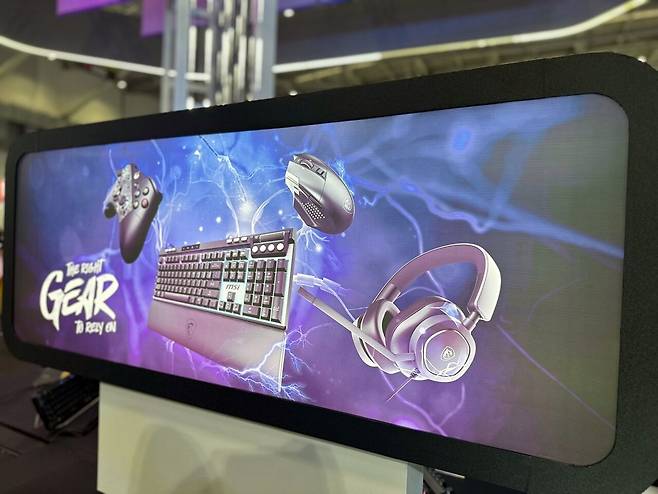 ▲ 다음으로 MSI의 차세대 게이밍 기어를 전시해 놓은 게이밍 기어 부스