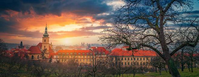 스트라호프 수도원