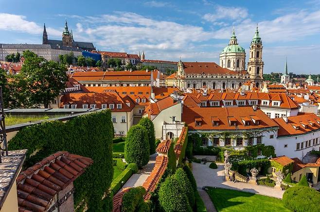 프라하 성 아래 궁전 정원