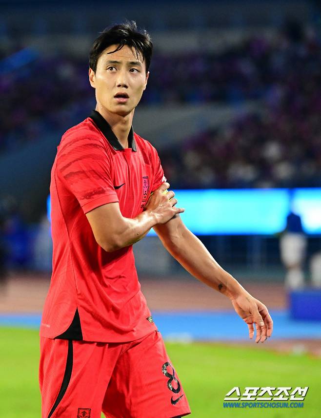 중국 항저우 황룽스포츠센터스타디움에서 대한민국 축구대표팀과 우즈베키스탄의 준결승전 경기가 열렸다. 경기를 펼치고 있는 백승호. 항저우(중국)=송정헌 기자songs@sportschosun.com/2023.10.04/