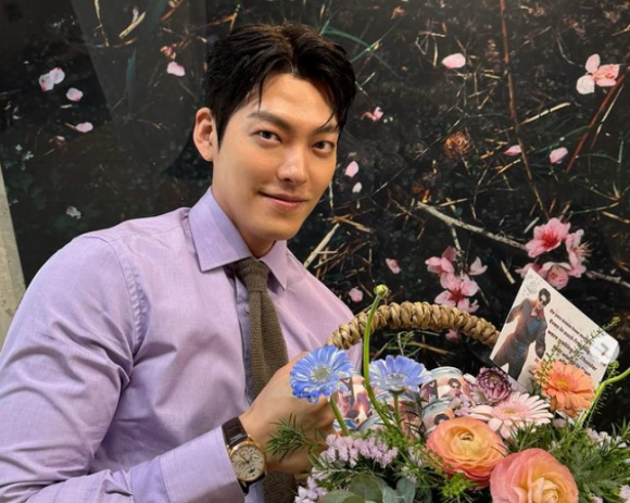 배우 김우빈. 김우빈 인스타그램 캡처