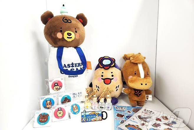 동구 신규출시 관광기념품 6종.(울산동구청제공)