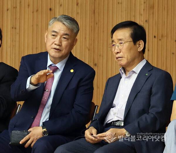 한국실업배구연맹전 단양대회, 김문근 단양군수-김금규 한국실업배구연맹 회장.