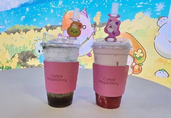 - 슬라임 에이드보다 핑크빈 라떼가 더 맛있었다