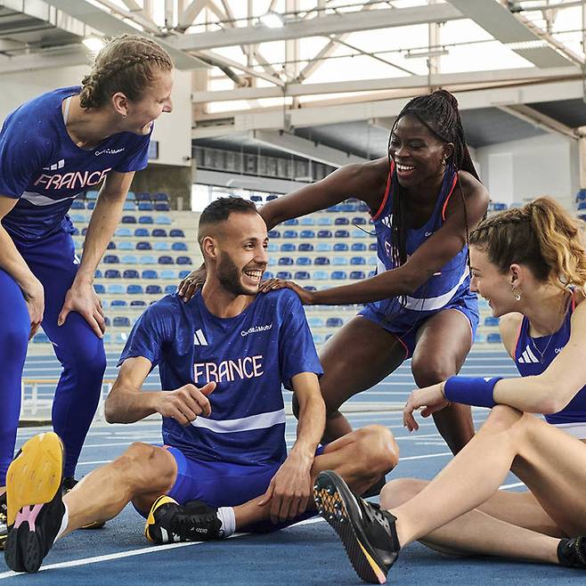 올림픽 팀웨어 키트(Olympic Team Wear Kit)