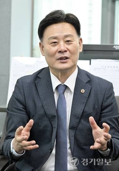 최종현 경기도의회 더불어민주당 대표의원. 홍기웅기자