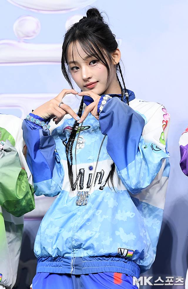 하이브와 산하 레이블 어도어 민희진 대표의 갈등이 재점화된 가운데, 뉴진스 민지가 팬들을 향한 애정을 표현했다. / 사진 = 천정환 기자