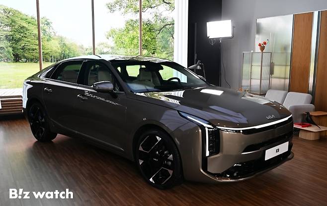 기아는 K8 첫 출시 3년 만에 첫 부분변경 모델을 선보인다./사진=이명근 기자 qwe123@