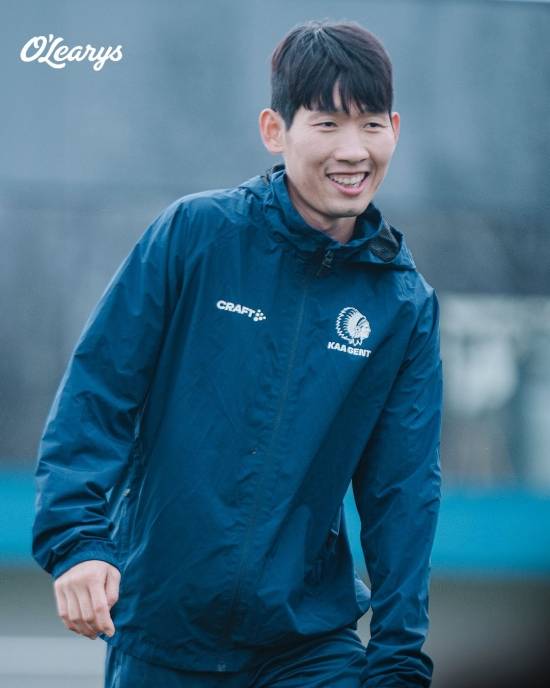 튀르키예 매체 스포츠 디지탈레 기자 야지즈 사분코글루가 17일(한국시간) 자신의 사회관계망서비스(SNS) X를 통해 홍현석이 튀르키예 명문 팀 중 하나인 트라브존스포르로 이적한다고 전했다. 계약 기간은 4년이며 주말에 튀르키예로 이동해 메디컬 테스트를 받을 예정이라고 전했다. 헨트