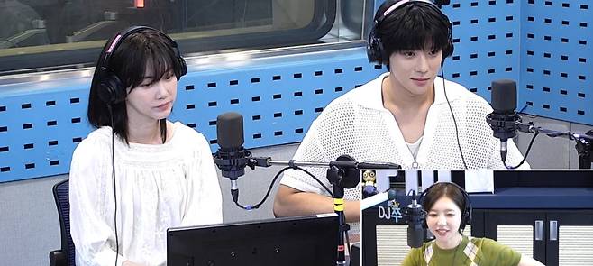 왼쪽부터 신현빈 문상민/SBS 파워FM ‘12시엔 주현영’ 캡처