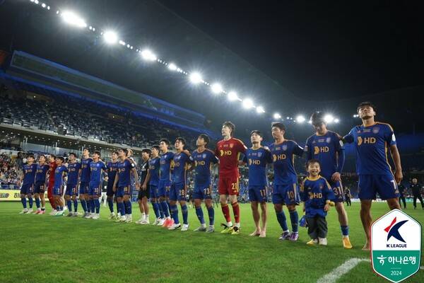 전북 현대로부터 K리그1 패권을 가져온 울산 HD. ⓒ프로축구연맹