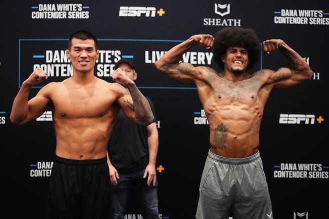 고석현(왼쪽)과 이고르 카발칸티. 사진=UFC