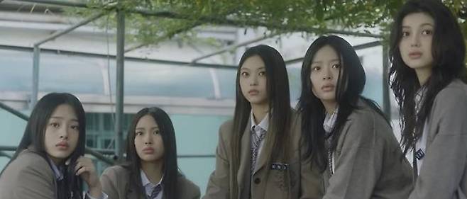 뉴진스 ‘디토’ 뮤직비디오/어도어