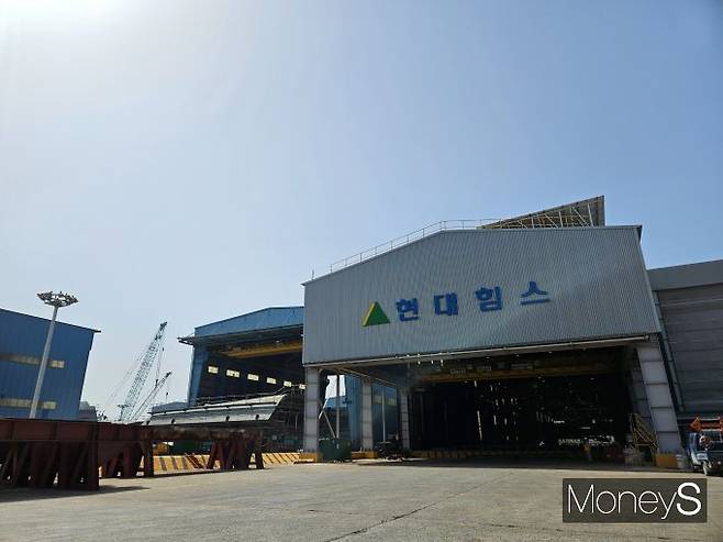 현대힘스가 조선업 호황으로 올해 하반기에도 호실적을 달성할 전망이다. 사진은 현대힘스 포항공장. /사진=최유빈 기자