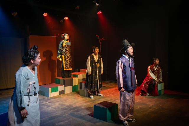 ▲오 25 공연됄 연극 “고추장수 서일록씨의 잔혹한 하룻밤” 의 한 장면 ⓒ영덕군청