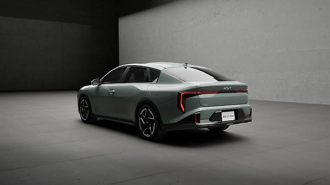 The Kia K4
