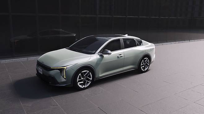 The Kia K4