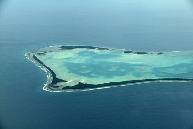 지구온난화에 의한 해수면 상승으로 수몰 위기에 놓여있는 남태평양의 투발루. 류우종 한겨레21 기자 wjryu@hani.co.kr