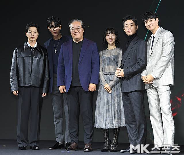 10일 오전 서울 종로구 JW 메리어트 동대문 스퀘어 서울에서 넷플릭스(Netflix) 영화 ‘전,란’의 제작보고회가 진행됐다. 이날 현장에는 배우 강동원, 박정민, 차승원, 김신록, 정성일, 김상만 감독이 참석한다. / 사진 = 천정환 기자