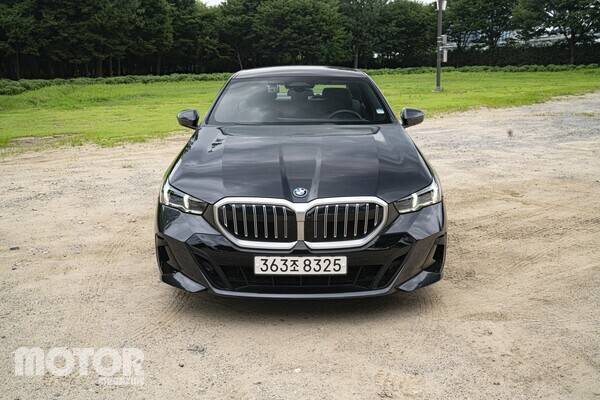 BMW 더 뉴 530e 사진 모터매거진 최재혁 기자