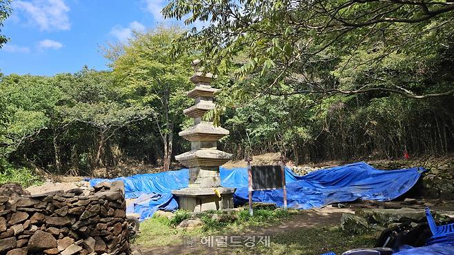 만일암 사지터 오층석탑