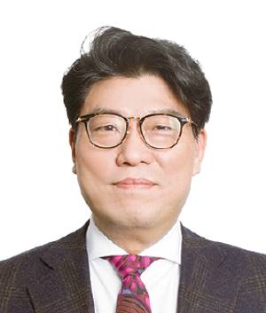 황부영 브랜다임앤파트너즈 대표 컨설턴트현 부산 도시 브랜드 총괄디렉터, 현 아시아 브랜드프라이즈(ABP) 심사위원, 전 제일기획 마케팅연구소 브랜드팀장