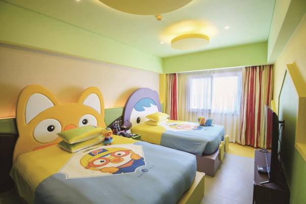 전망이 탁월한 7층과 8층은 총 20객실의 뽀로로 스위트룸으로 구성했다