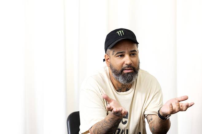 제이시 로페즈는 "좋아하는 스니커즈를 수집하라, 돈을 좇지 말라"고 했다. /장은주 영상미디어 객원기자