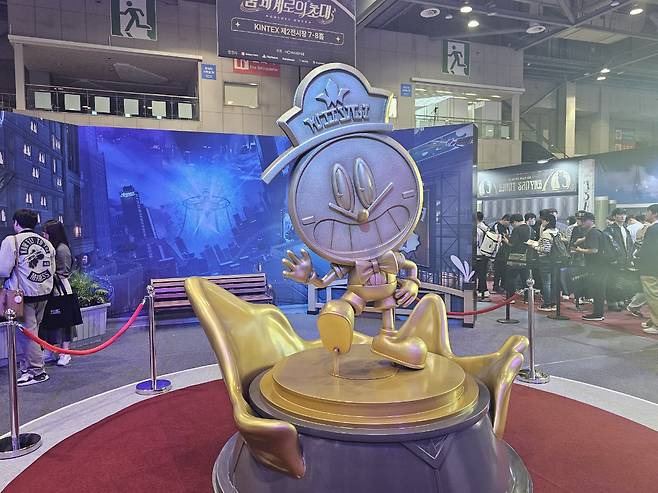 - 시계소년도 참석해줬다