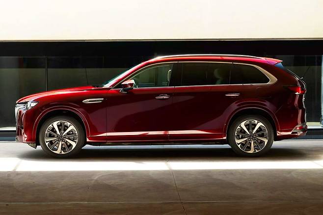 마쓰다 CX 80 측면