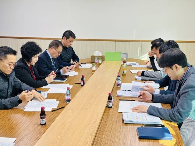 이용창 인천시의회 교육위원회 위원장의 루원중학교 방문. 인천시의회 제공