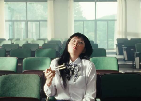 / 사진=비비 '데레' 뮤직비디오 스틸 컷