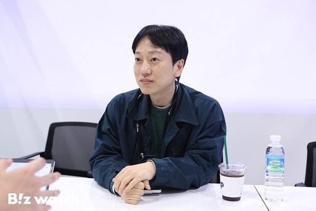 현종환 아프리카TV 게임·콘텐츠커뮤니티실 실장이 15일 부산 벡스코에서 열린 '지스타 2024' SOOP 부스에서 인터뷰를 하고 있다. /사진=비즈워치