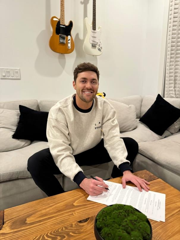 제임스 네일이 27일 KIA와 총액 180만달러에 재계약했다. KIA 타이거즈 제공