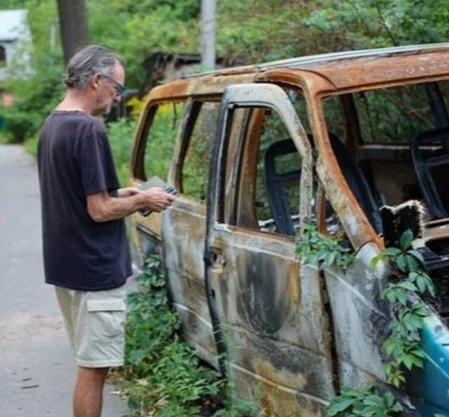 우크라이나 전쟁 관광 상품을 운영하는 여행사 ‘워 투어스 우크라이나’가 인스타그램에 올린 사진.