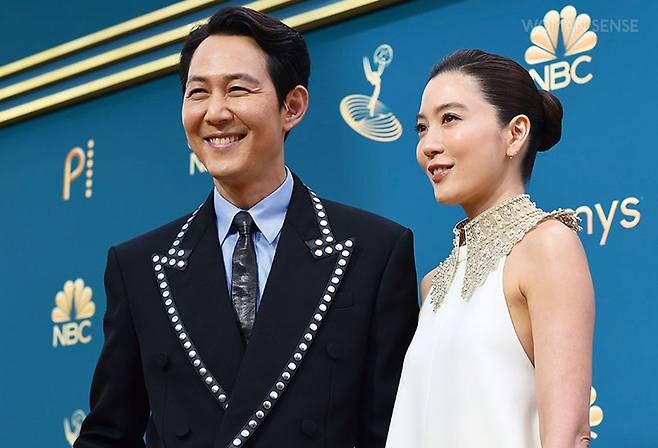 2022년 9월 12일 미국 로스앤젤레스 마이크로소프트 극장에서 열린 제74회 에미상 시상식에 함께 참석한 임세령 부회장과 배우 이정재(사진 에미상 공식 페이스북)