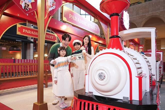 파라다이스시티, 산리오캐릭터즈 크리스마스 트레인