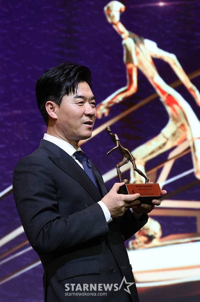 윤정환 감독. /사진=김진경 대기자.