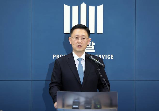 박세현 검찰 비상계엄 특별수사본부 본부장이 8일 오후 서울 서초구 서울고검 기자실에서 수사 관련 브리핑을 열고 있다. /연합뉴스