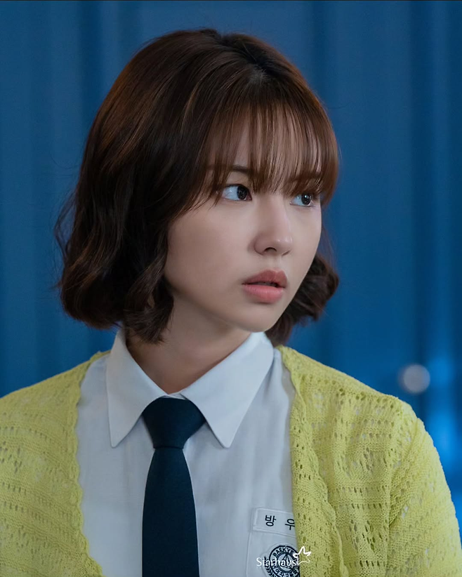 인스타그램 @yully_x