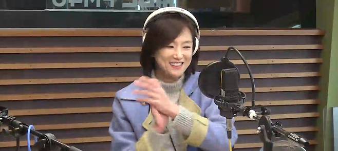 MBC FM4U ‘정오의 희망곡 김신영입니다’