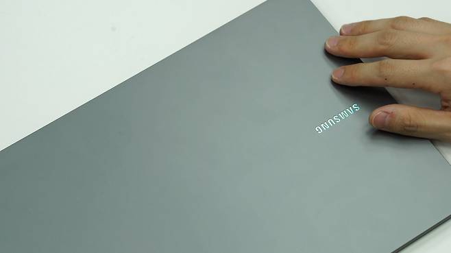 삼성 갤럭시북5 프로 사용기 /조선일보 테킷 유튜브 캡처