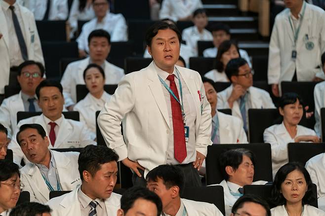 넷플릭스 시리즈 ‘중증외상센터’ 한유림(윤경호) 스틸. 넷플릭스 제공