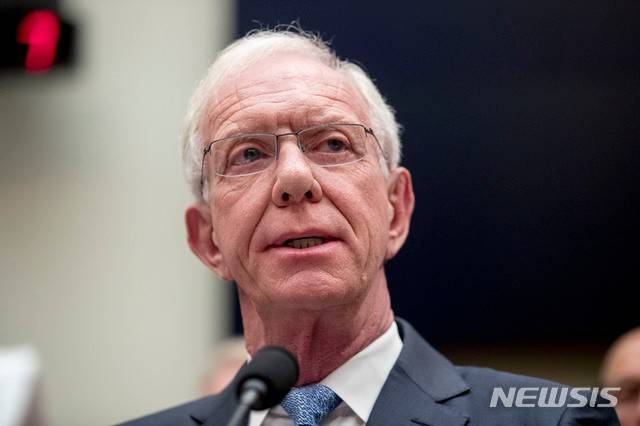 체슬리 버넷 설렌버거가 지난 2019년 6월19일 의회에서 발언하는 모습. /AP=뉴시스