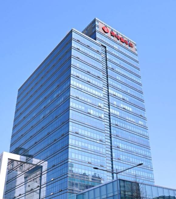 롯데웰푸드가 코코아 원자재 가격 상승으로 초콜릿 제품 가격 인상을 단행한다. /롯데웰푸드