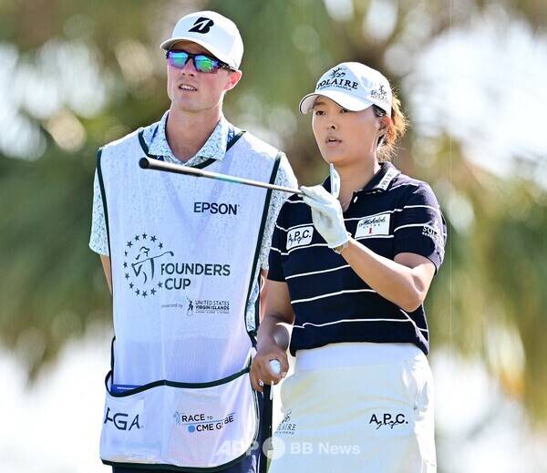 2025년 미국여자프로골프(LPGA) 투어 파운더스컵 골프대회에 출전한 고진영 프로가 2라운드에서 경기하는 모습이다. 사진제공=ⓒAFPBBNews = News1
