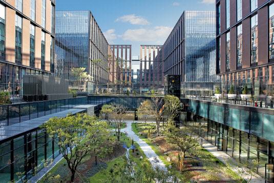 원그로브 중앙정원 (사진=이지스자산운용)